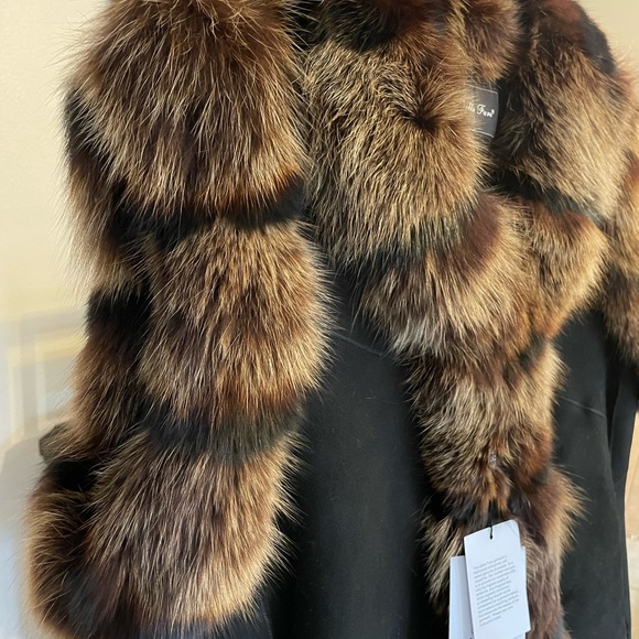 Fox Fur Vest - Picture 4 of 7